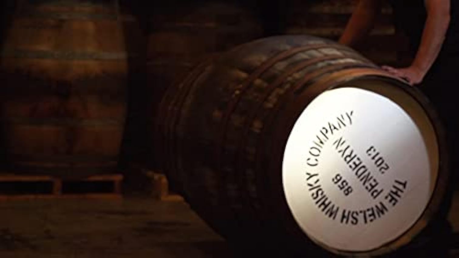 PENDERYN - Myth - Whisky Single Malt - 41% Alcool - Origine : Pays de Galles/Southern Wales - Bouteille 50 cl NknO02et