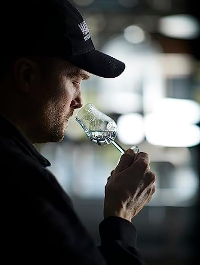 MACKMYRA - Brukswhisky - Single Malt Whisky - 41,4% Alcool - Origine: Suède - Bouteille de 70 cl MX15LeIY